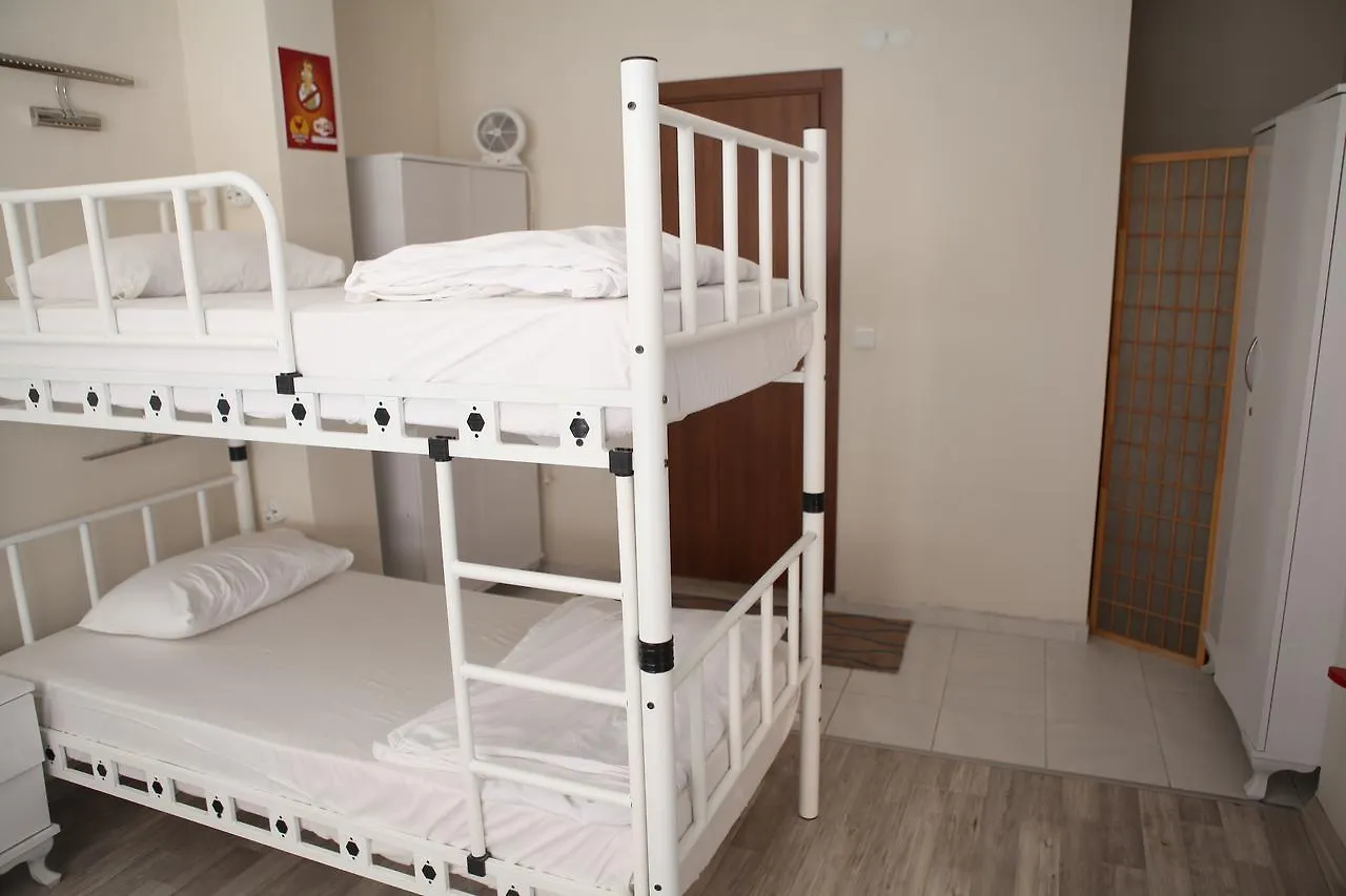 Rooster Hostel Izmir